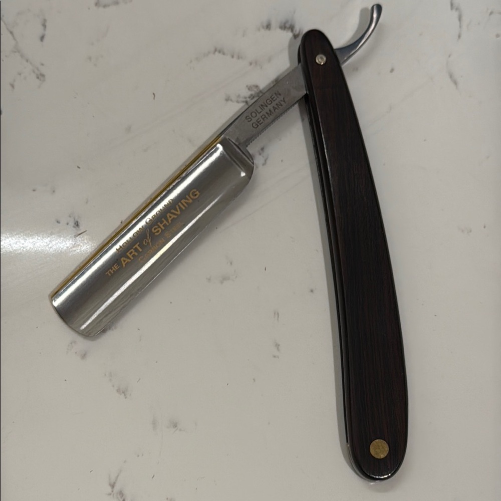 The Art of Shaving Straight Razor